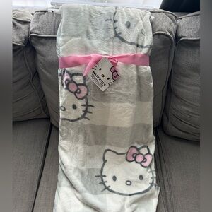 NEW Hello Kitty Blanket
